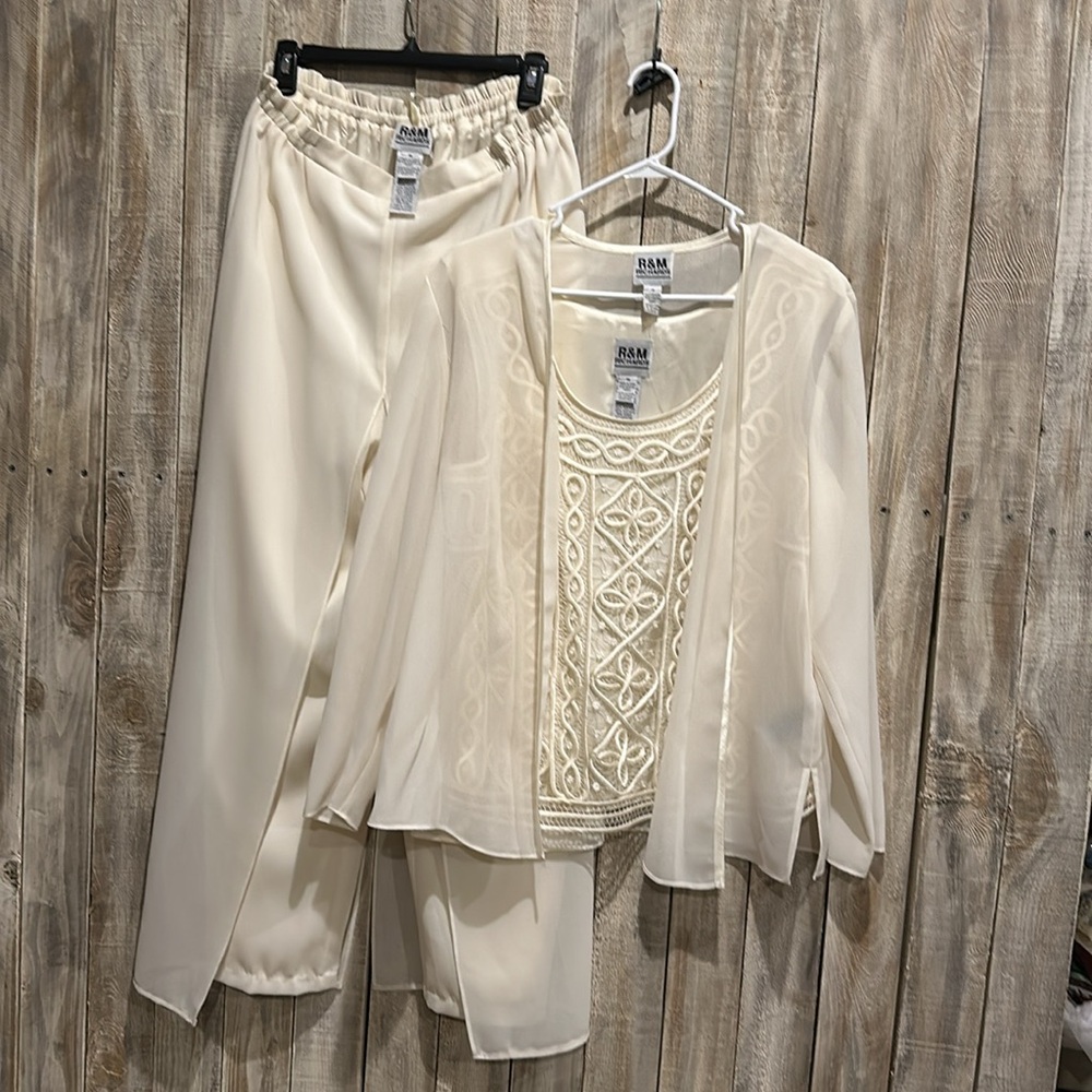 RM Richard’s 3 piece Formal Pant Suit - Picture 2 of 10